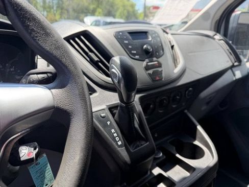 Used 2019 Ford Transit 250 130 Low Roof RWD image 21