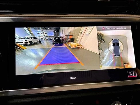 Used 2024 Audi Q3 2.0T Premium Plus image 22