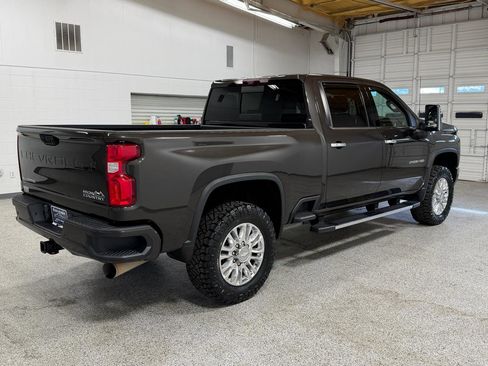 Used 2020 Chevrolet Silverado 2500 High Country AWD/4WD image 4