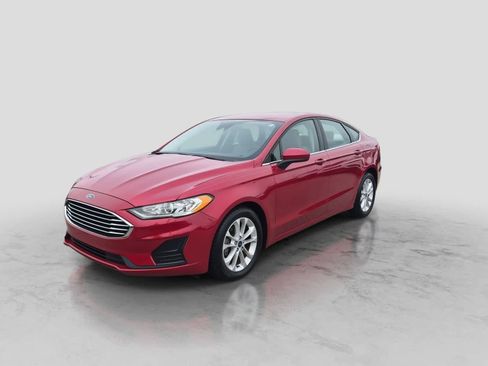 Used 2020 Ford Fusion SE FWD image 4