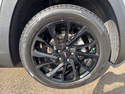 Used 2023 GMC Terrain SLE w/ Elevation Edition AWD/4WD image 30