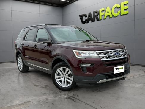 Used 2018 Ford Explorer XLT w/ Equipment Group 202A AWD/4WD image 1