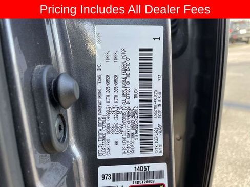Used 2024 Toyota Tundra Platinum AWD/4WD image 33