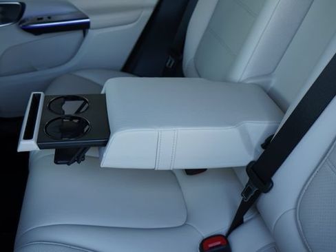 Used 2026 Mercedes-Benz GLC 300 4MATIC image 26