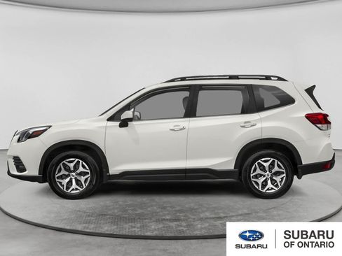 Used 2024 Subaru Forester Premium AWD/4WD image 3