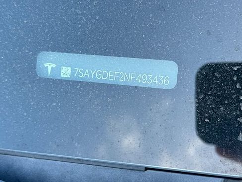 Used 2022 Tesla Model Y Performance AWD/4WD image 3