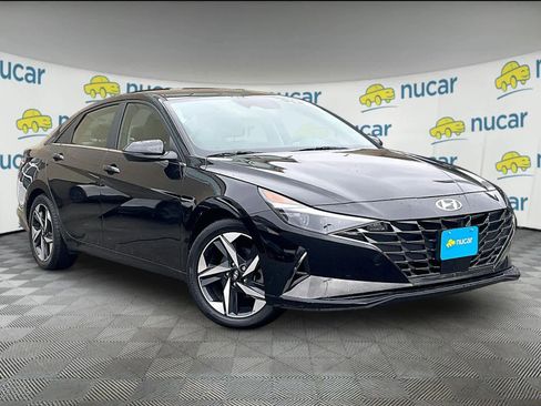 Used 2022 Hyundai Elantra Limited image 1