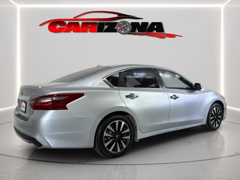 Used 2018 Nissan Altima 2.5 SL FWD image 5