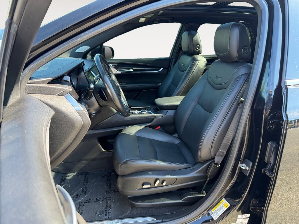 Used 2023 Cadillac XT5 Premium Luxury AWD/4WD image 7