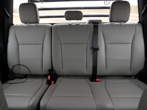 Used 2022 Ford F450 XL w/ Power Equipment Group image 21