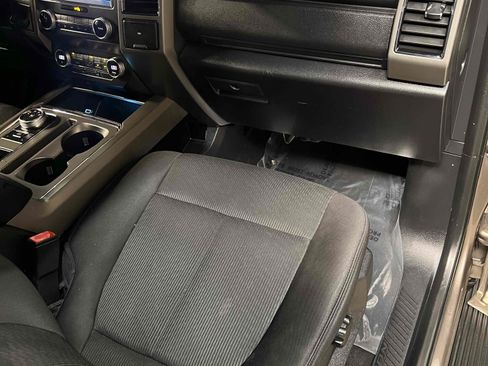 Used 2019 Ford Expedition Max XLT RWD image 43