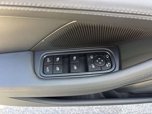New 2026 Porsche Panamera RWD image 25