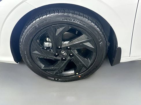 New 2026 Hyundai Elantra Sport FWD image 21