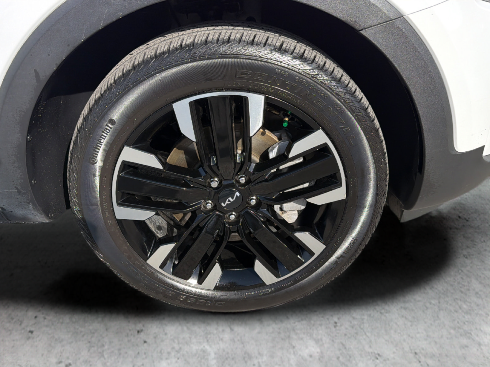 Used 2023 Kia Telluride SX FWD image 15