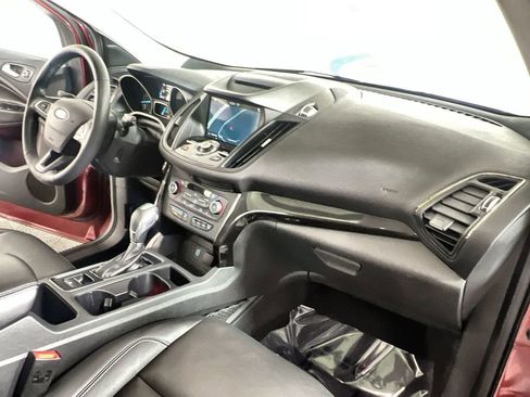 Used 2018 Ford Escape Titanium AWD/4WD image 30