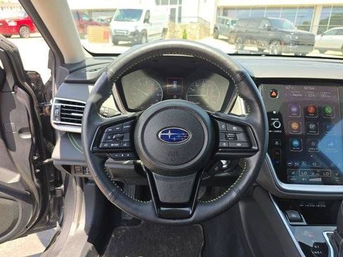 Used 2025 Subaru Outback Onyx Edition AWD/4WD image 29
