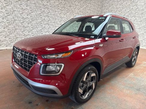 Used 2026 Hyundai Venue SEL FWD image 3