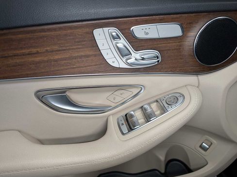 Certified 2019 Mercedes-Benz C 300 4MATIC Sedan image 35