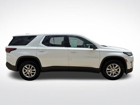 Used 2022 Chevrolet Traverse LS FWD image 6