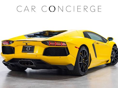 Used 2013 Lamborghini Aventador LP 700-4 image 5