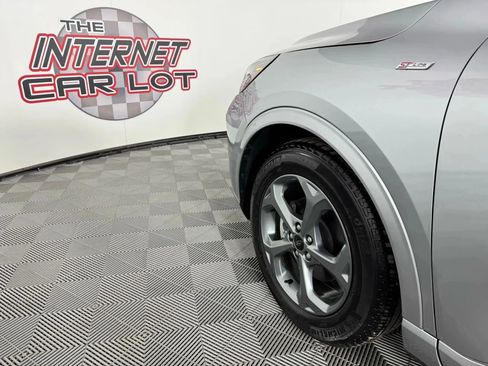 Used 2023 Ford Escape ST-Line image 19