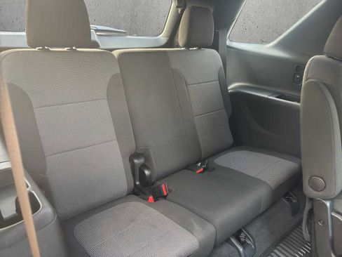 Used 2023 Chevrolet Traverse LT w/ Midnight/Sport Edition image 20