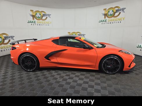 Used 2025 Chevrolet Corvette Stingray Preferred Cpe w/ Z51 Performance Package RWD image 10