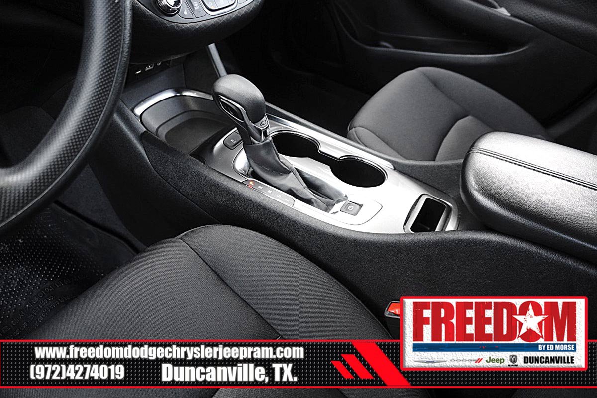 Used 2025 Chevrolet Malibu LT FWD image 33