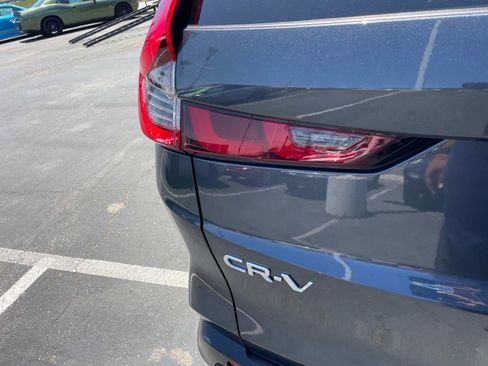 Used 2024 Honda CR-V EX image 29