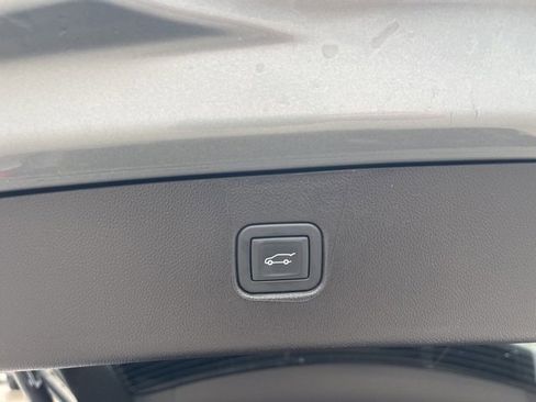 Certified 2023 Chevrolet Blazer LT w/ Convenience Package image 38