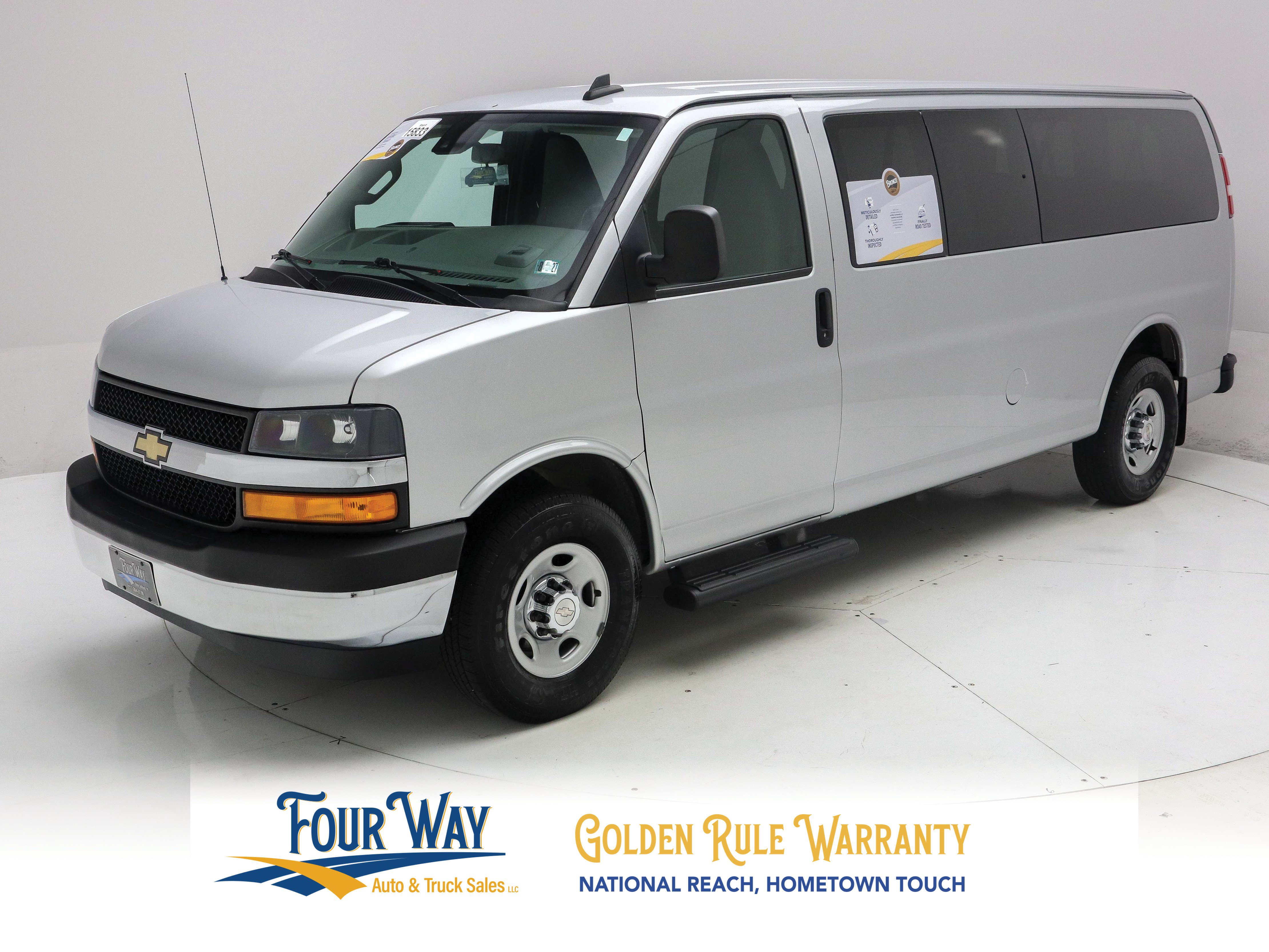 Used 2019 Chevrolet Express 3500 LT w/ LT Preferred Equipment Group RWD image 8