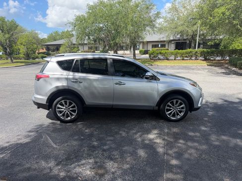 Used 2017 Toyota RAV4 Limited image 7
