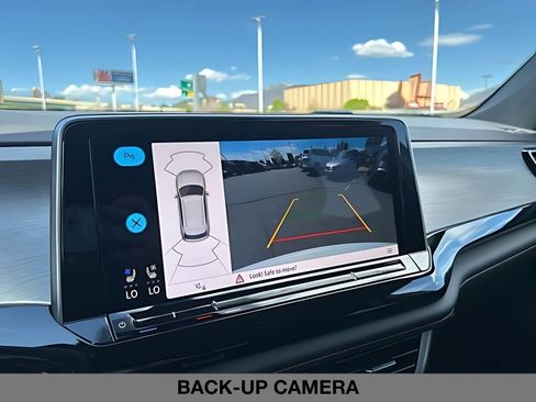 New 2026 Volkswagen Atlas Cross Sport SE AWD/4WD image 43