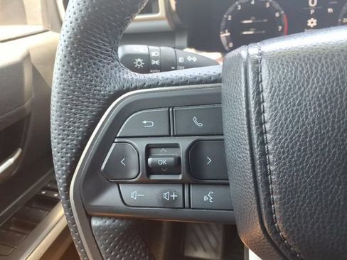 Used 2024 Toyota Tacoma TRD Sport AWD/4WD image 19