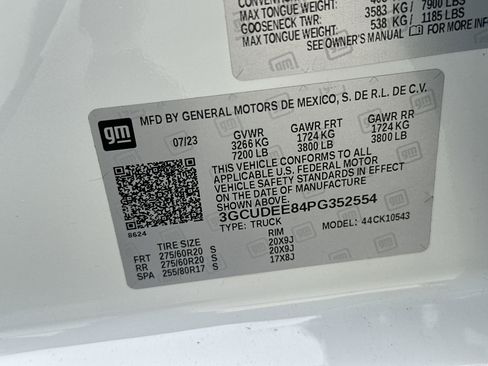 Used 2023 Chevrolet Silverado 1500 RST w/ Z71 Off-Road Package AWD/4WD image 35