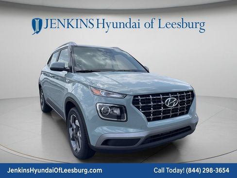 New 2026 Hyundai Venue SEL FWD image 6