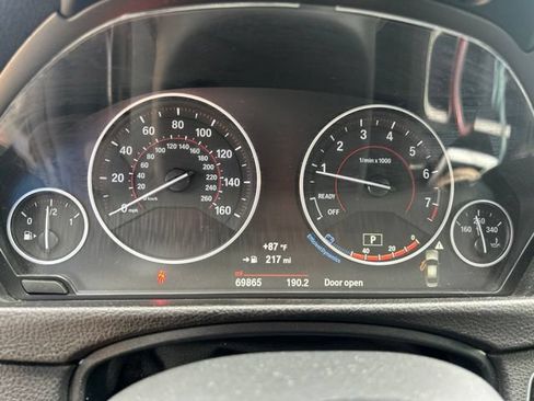 Used 2018 BMW 330i Sedan RWD image 5