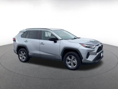 Used 2025 Toyota RAV4 LE image 2