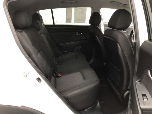 Used 2013 Kia Sportage LX image 9