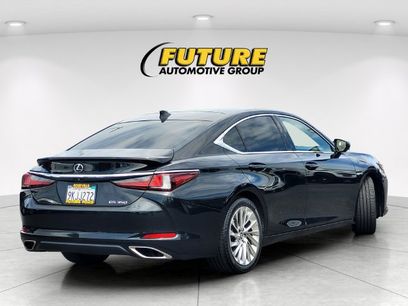 Used 2021 Lexus ES 350 w/ Accessory Package