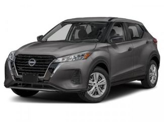 Used 2024 Nissan Kicks S image 1