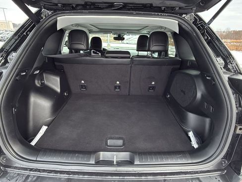 Used 2022 Jeep Cherokee Limited image 19