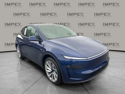 Used 2026 Tesla Model Y Long Range image 7