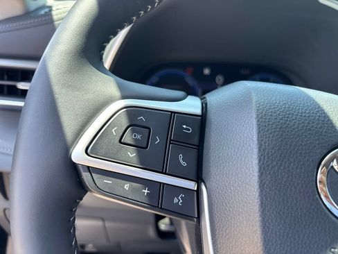 Used 2026 Toyota Highlander Limited AWD/4WD image 24
