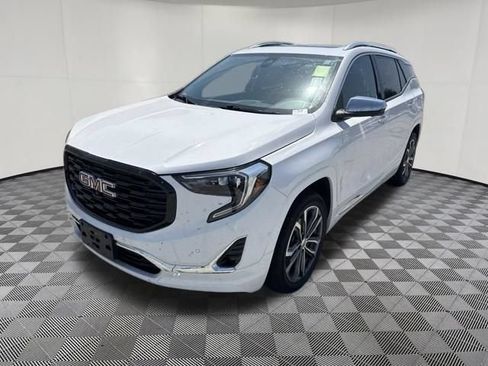 Used 2020 GMC Terrain Denali w/ Denali Premium Package AWD/4WD image 12