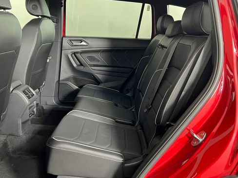 Used 2024 Volkswagen Tiguan SEL R-Line image 13