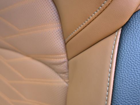 New 2025 Nissan Pathfinder Platinum w/ Cargo Package image 27