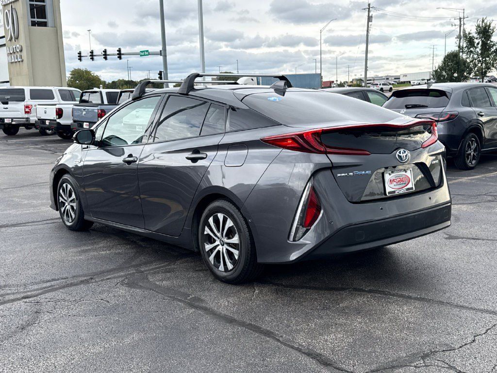 Used 2020 Toyota Prius Prime Limited FWD image 9