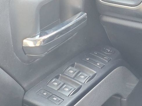 Used 2018 Chevrolet Silverado 1500 LT w/ All Star Edition AWD/4WD image 11