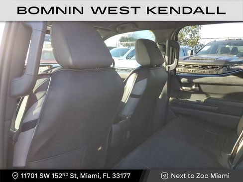 Used 2024 Toyota Tacoma Limited image 17